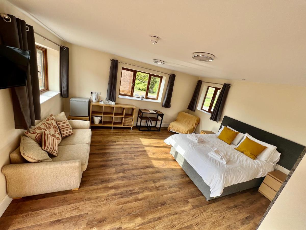 Lillypool Farm Hotel Shipham Екстериор снимка