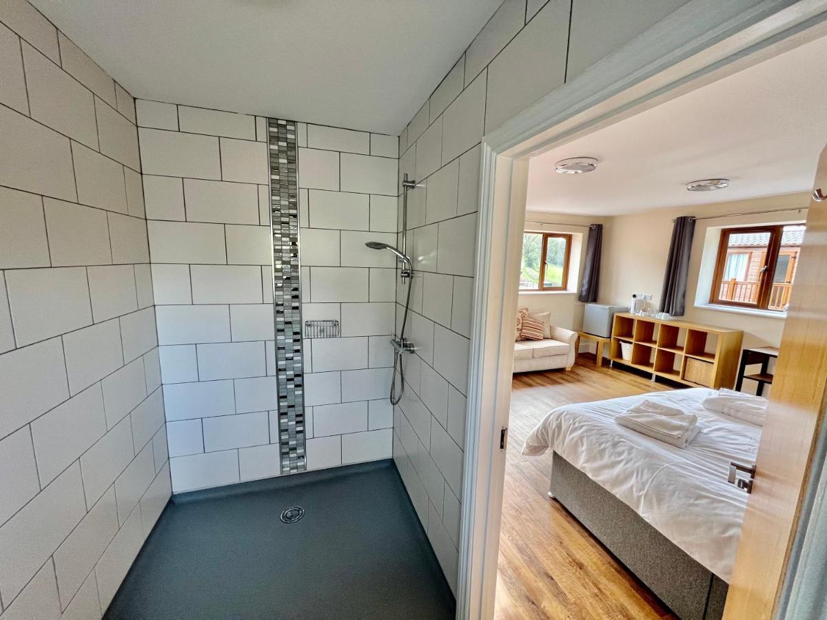 Lillypool Farm Hotel Shipham Екстериор снимка