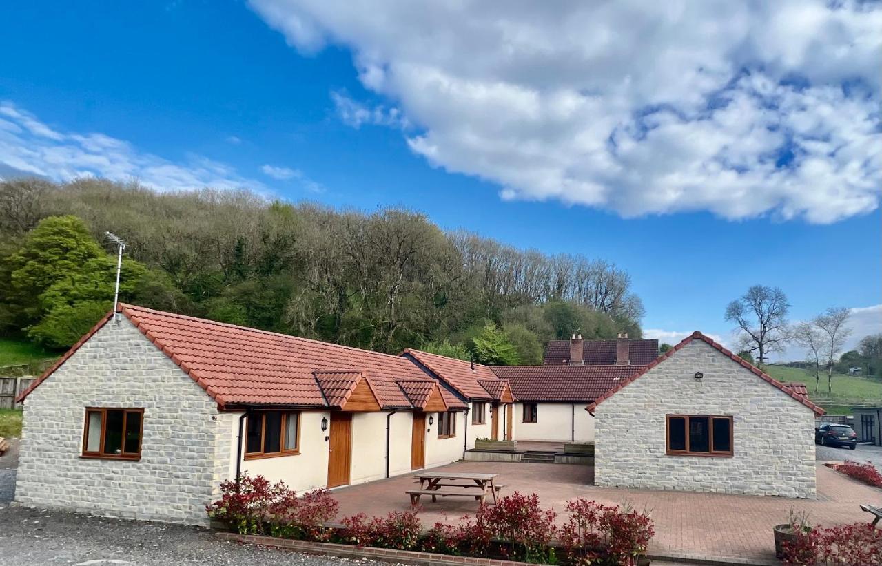 Lillypool Farm Hotel Shipham Екстериор снимка