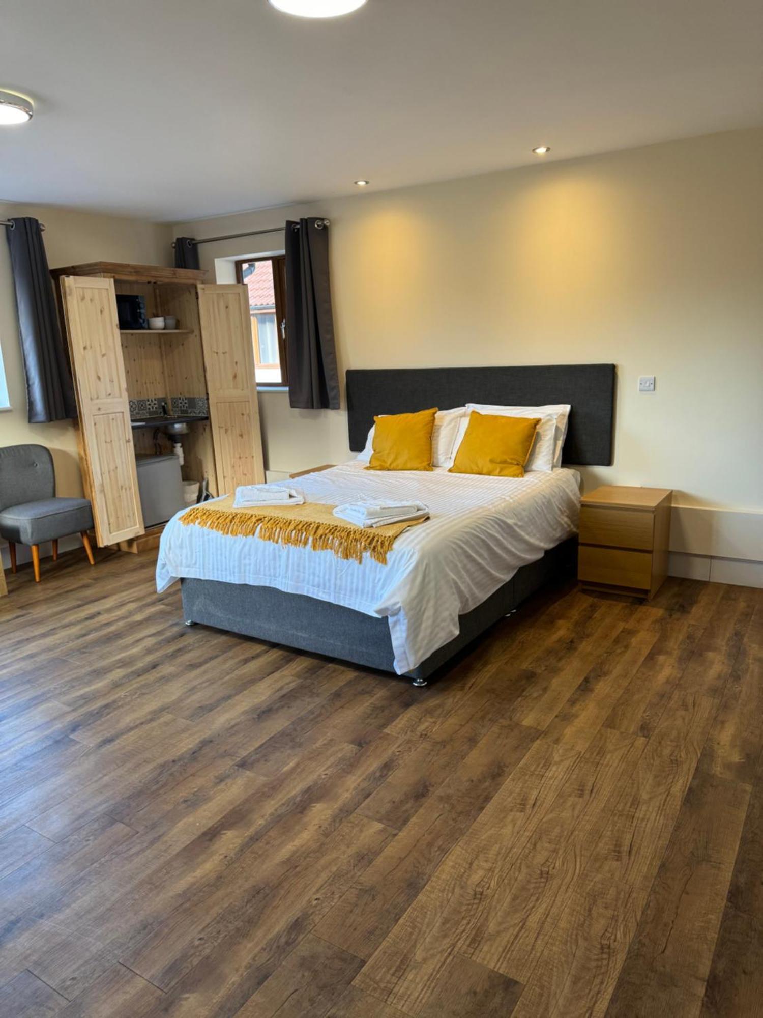 Lillypool Farm Hotel Shipham Екстериор снимка